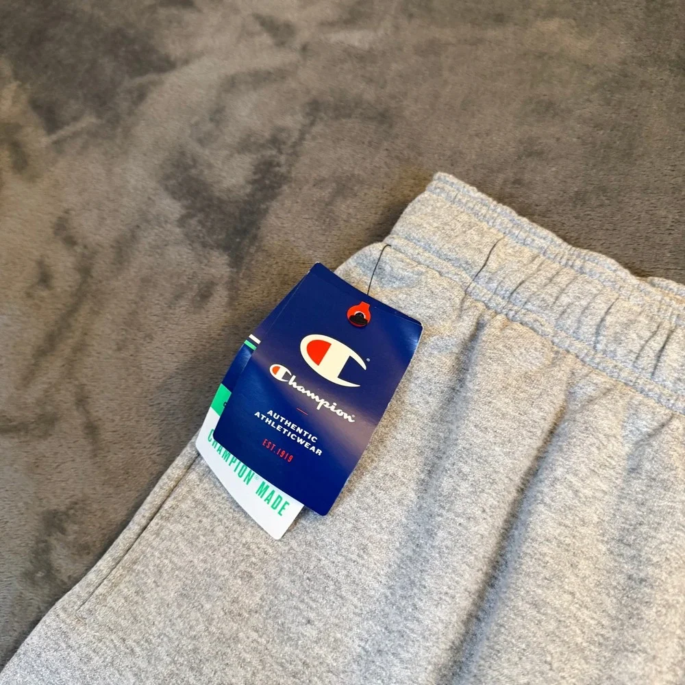 Champion Glen Arbor Fleece Shorts Grey Elastic Waist Raw Hem Mens Large‎ NWT